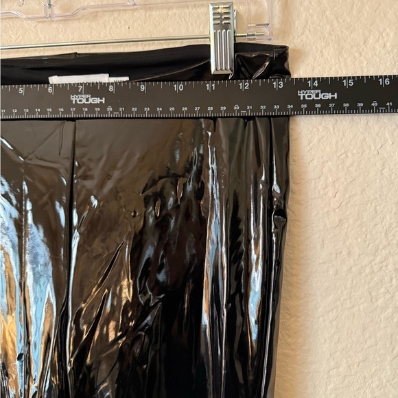 NEW! Good American pull on Glossy Black liquid vinyl Flare Pants - Picture 13 of 14